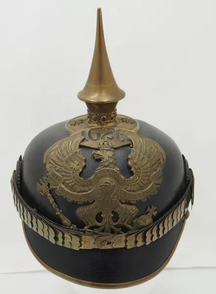Prussian 4th Grenadier Officers Pickelhaube Visuel 1 principal